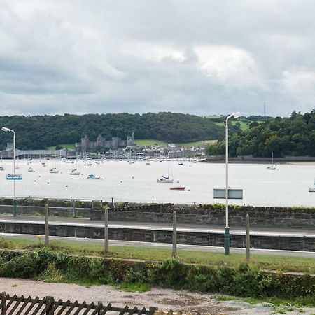 Glan Y Mor, 147 Station Road Apartment Deganwy Bagian luar foto