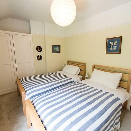 Glan Y Mor, 147 Station Road Apartment Deganwy Bagian luar foto