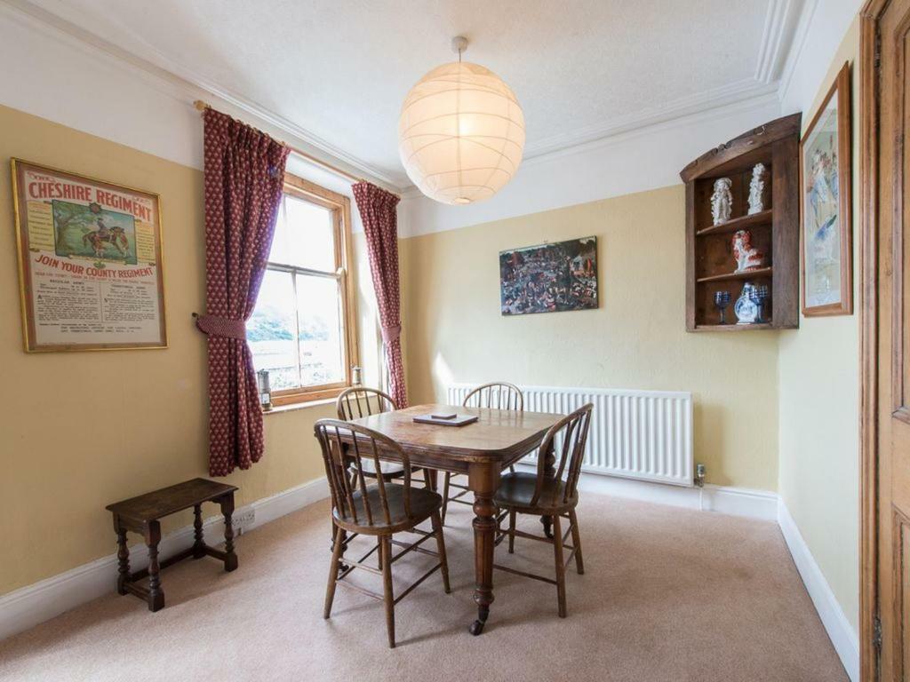 Glan Y Mor, 147 Station Road Apartment Deganwy Bagian luar foto