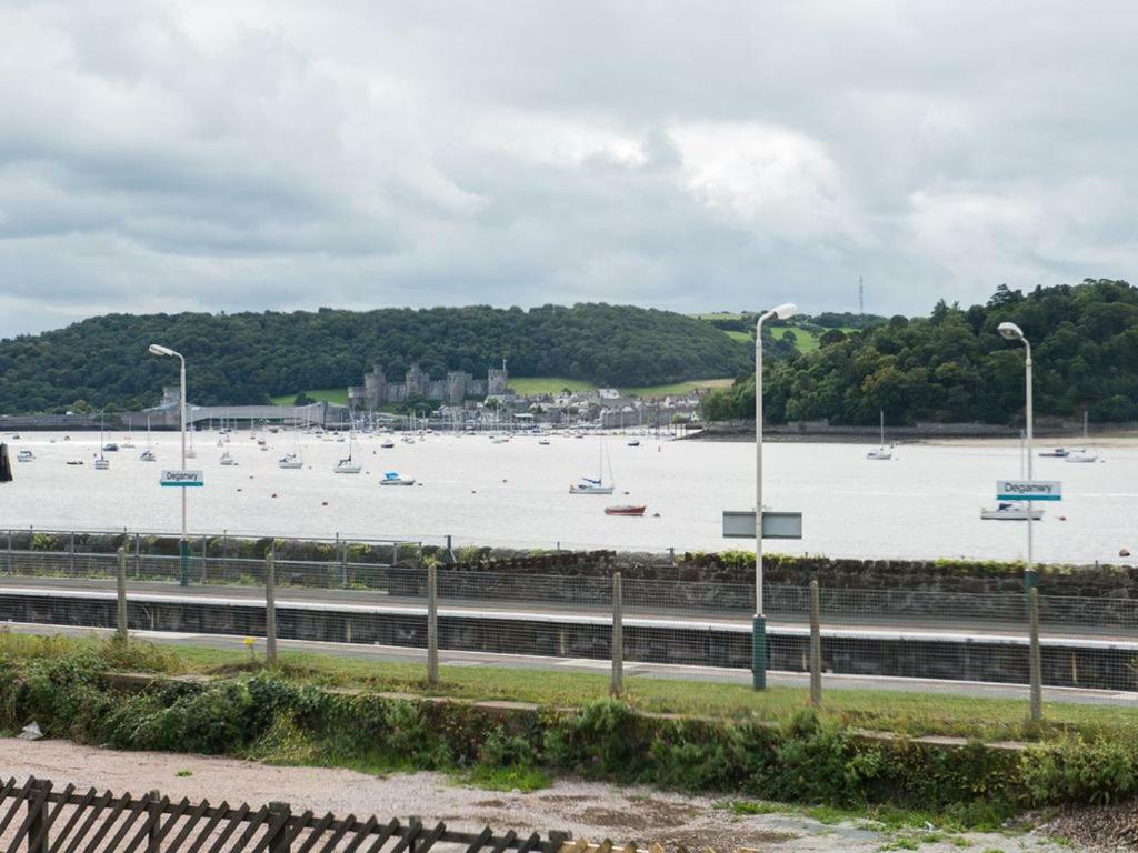 Glan Y Mor, 147 Station Road Apartment Deganwy Bagian luar foto