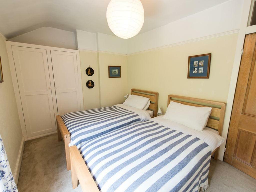 Glan Y Mor, 147 Station Road Apartment Deganwy Bagian luar foto