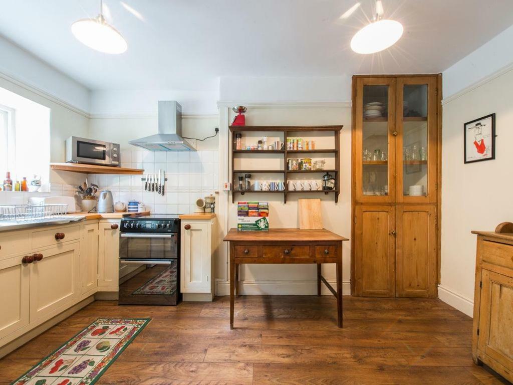 Glan Y Mor, 147 Station Road Apartment Deganwy Bagian luar foto